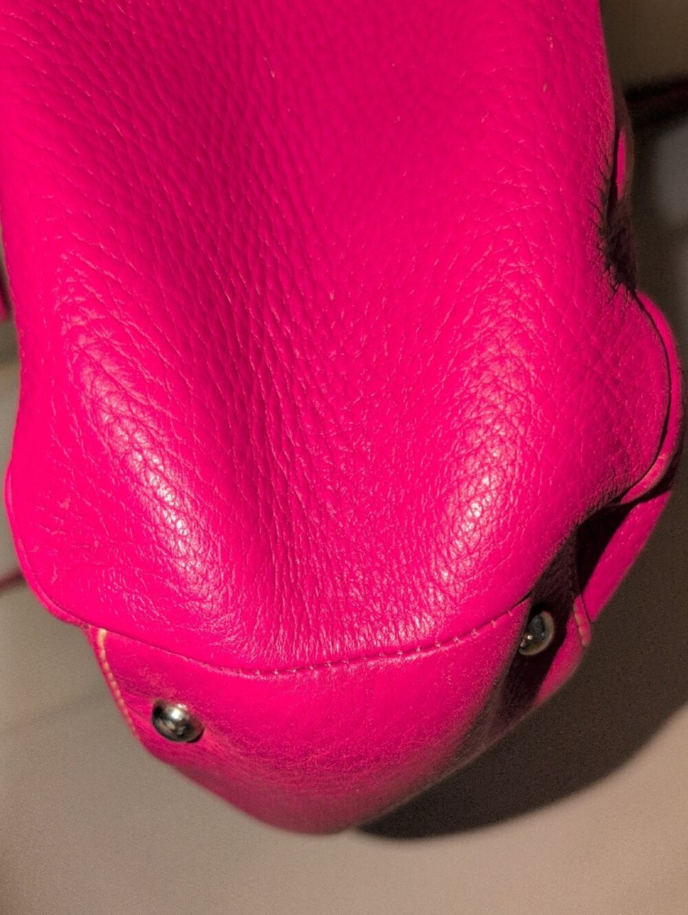 Fossil Fuchsia Leather Shoulder Bag - Picture 15 of 16